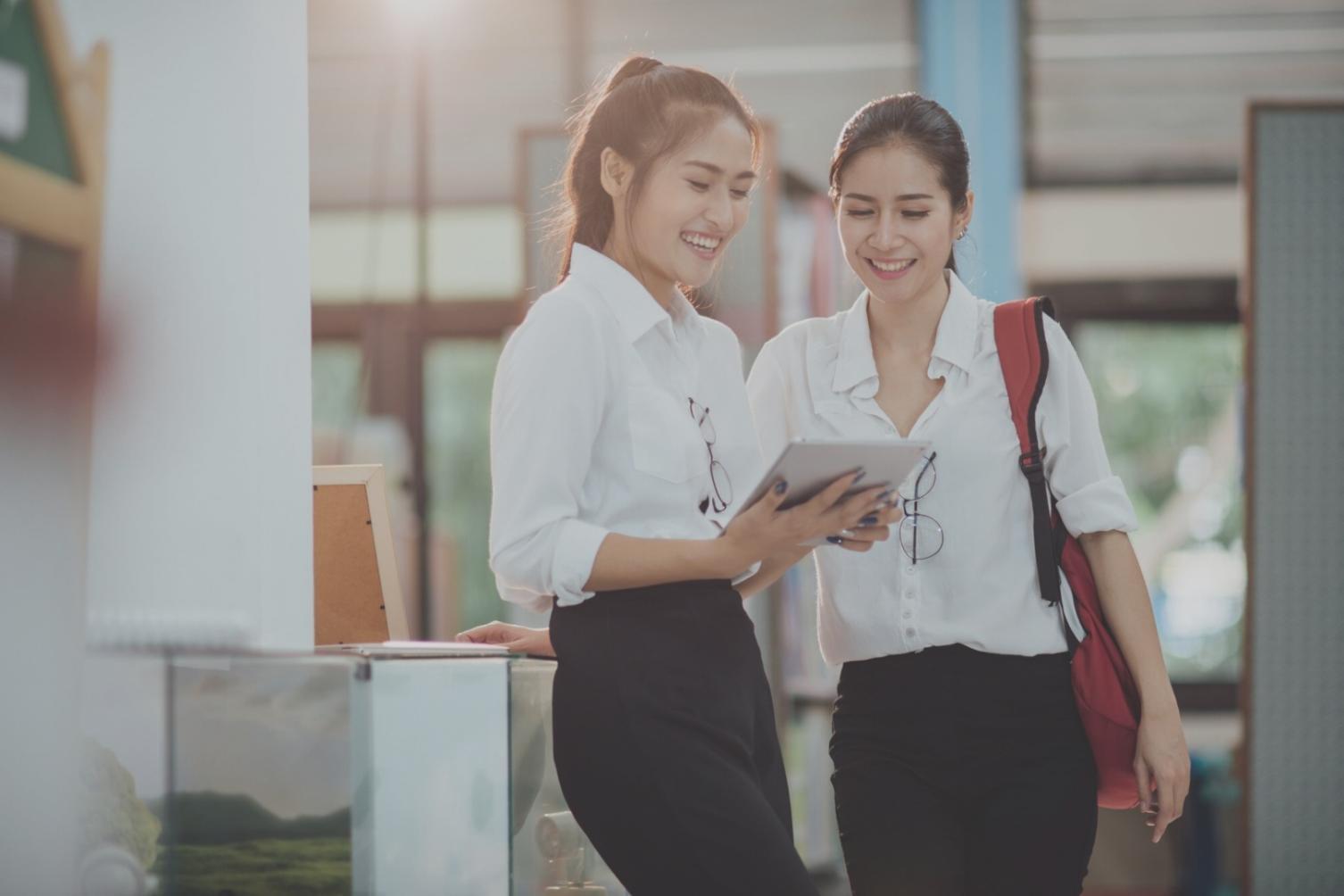 Analyse de dépenses mensuelles et catégories budgétaires détaillées